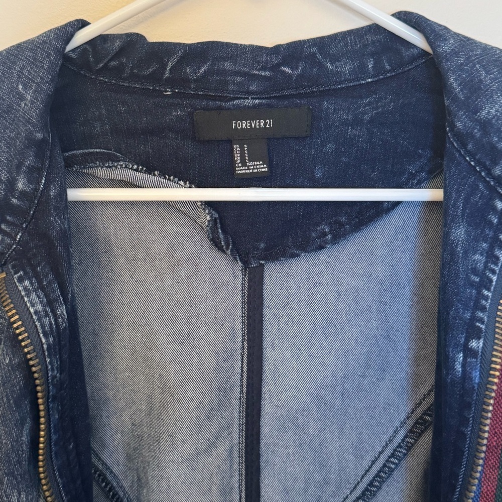 Forever 21 Boho Aztec Pattern Acid Wash Denim Jacket Women’s Small Oversized - Picture 5 of 6